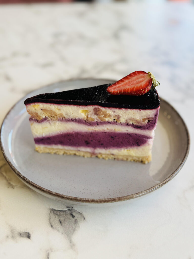 Áfonyás-citromos cheesecake torta